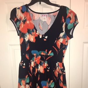 Cute three hearts dress sz Large!